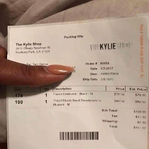 Kendall & Kylie Sweaters - Rare Kylie Shop Black Flame Crewneck Kendall & Kylie Sweaters - Rare Kylie Shop Black Flame Crewneck
